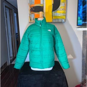 North Face Jacket Youth XL (18/20) Shamrock ☘️ Green 550 North Face Down jacket.